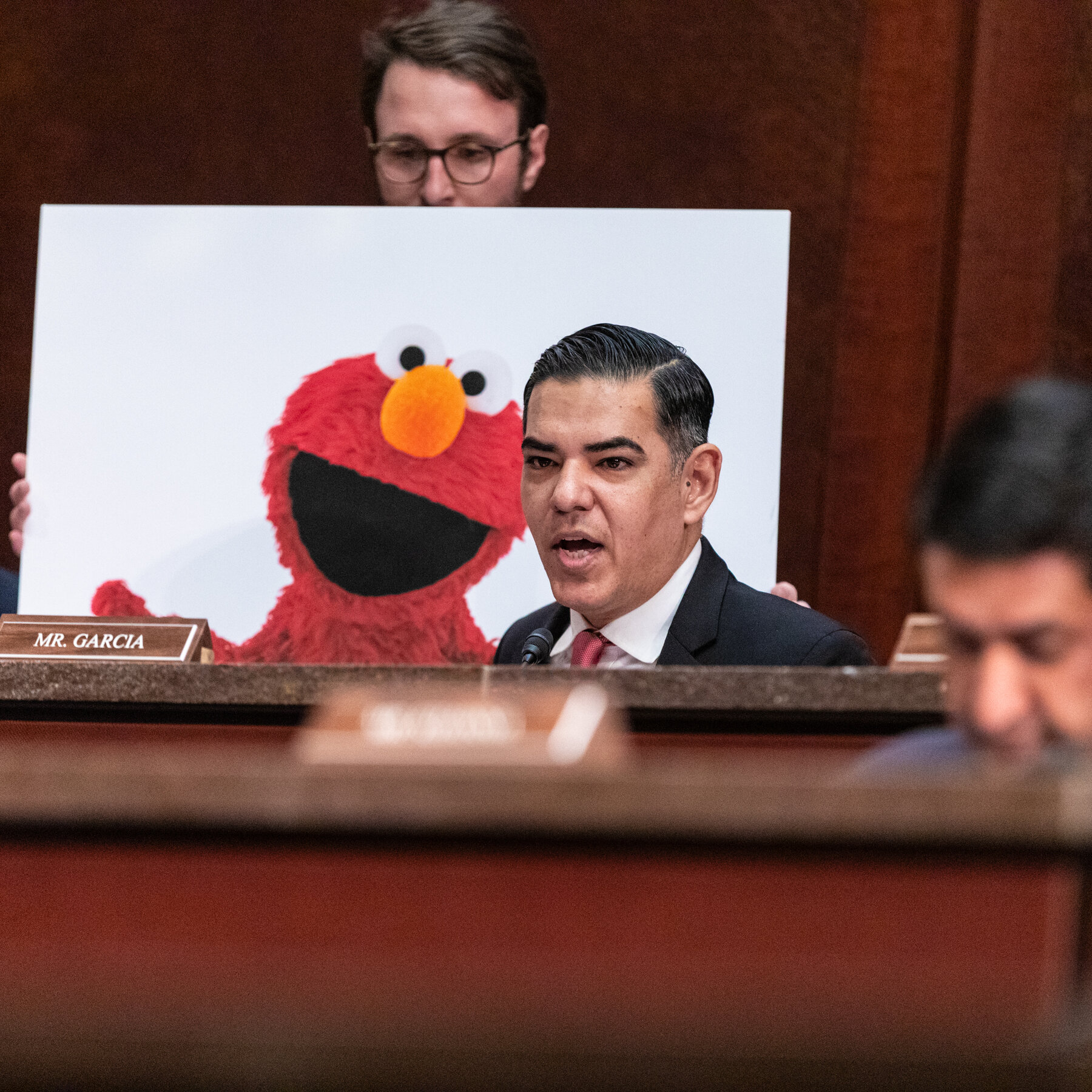 You are currently viewing NPR and PBS Face Federal Funding Cuts: What to Know