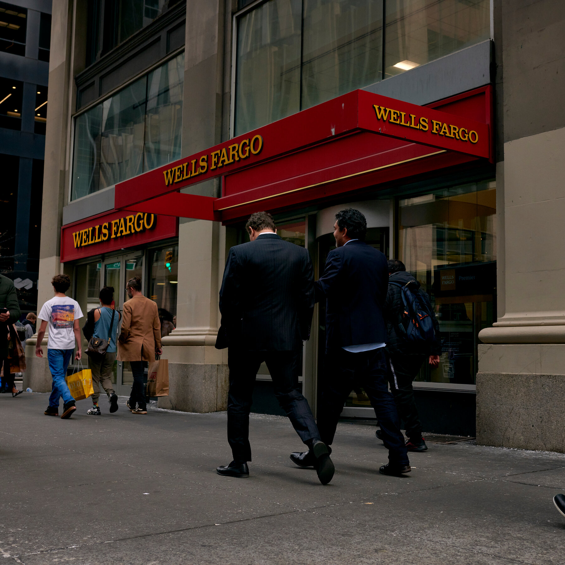 You are currently viewing China Exit Ban on Wells Fargo Executive Stokes Foreign Business Anxiety